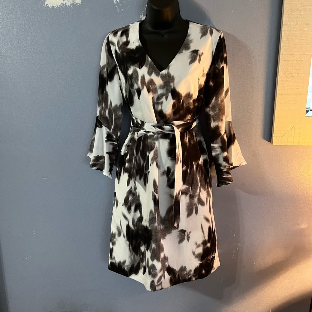 Women’s Banana Republic XS Dress Black White Print Preowned